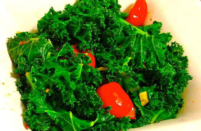 Caprese Kale Saute