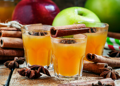 Apple cider with cinnamon